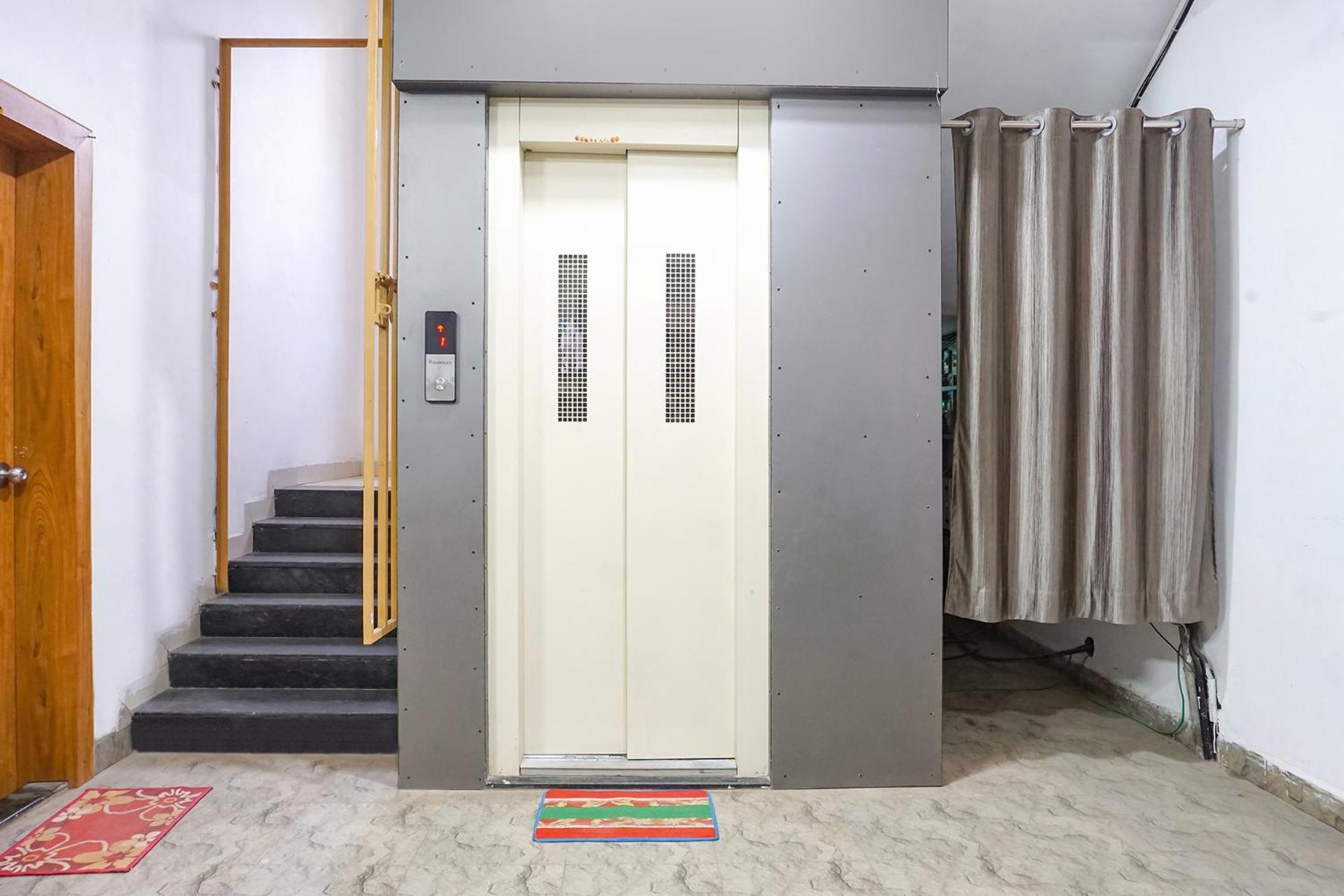Fabhotel White House - Eon It Park Hotel
